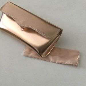 REBECCA MINKOFF ROSE GOLD METALLIC SUNGLASSES CASE WITH CLOTH NEW